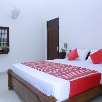 Deluxe Double Room with Garden View