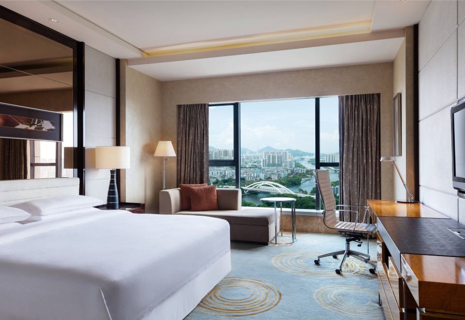 豪华江园双景大床房