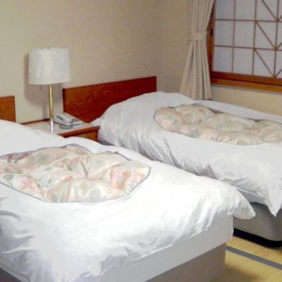 セミ西洋風ルーム(禁煙) わたらせ温泉ホテルやまゆり クーポン