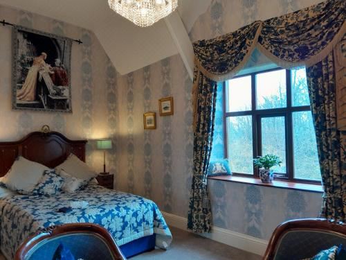 特大床豪华套房