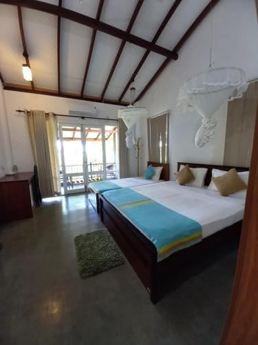Blue Sands Beach Resort Deluxe Triple Room With Balcony And Sea View