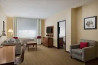 Four Points by Sheraton Portland East