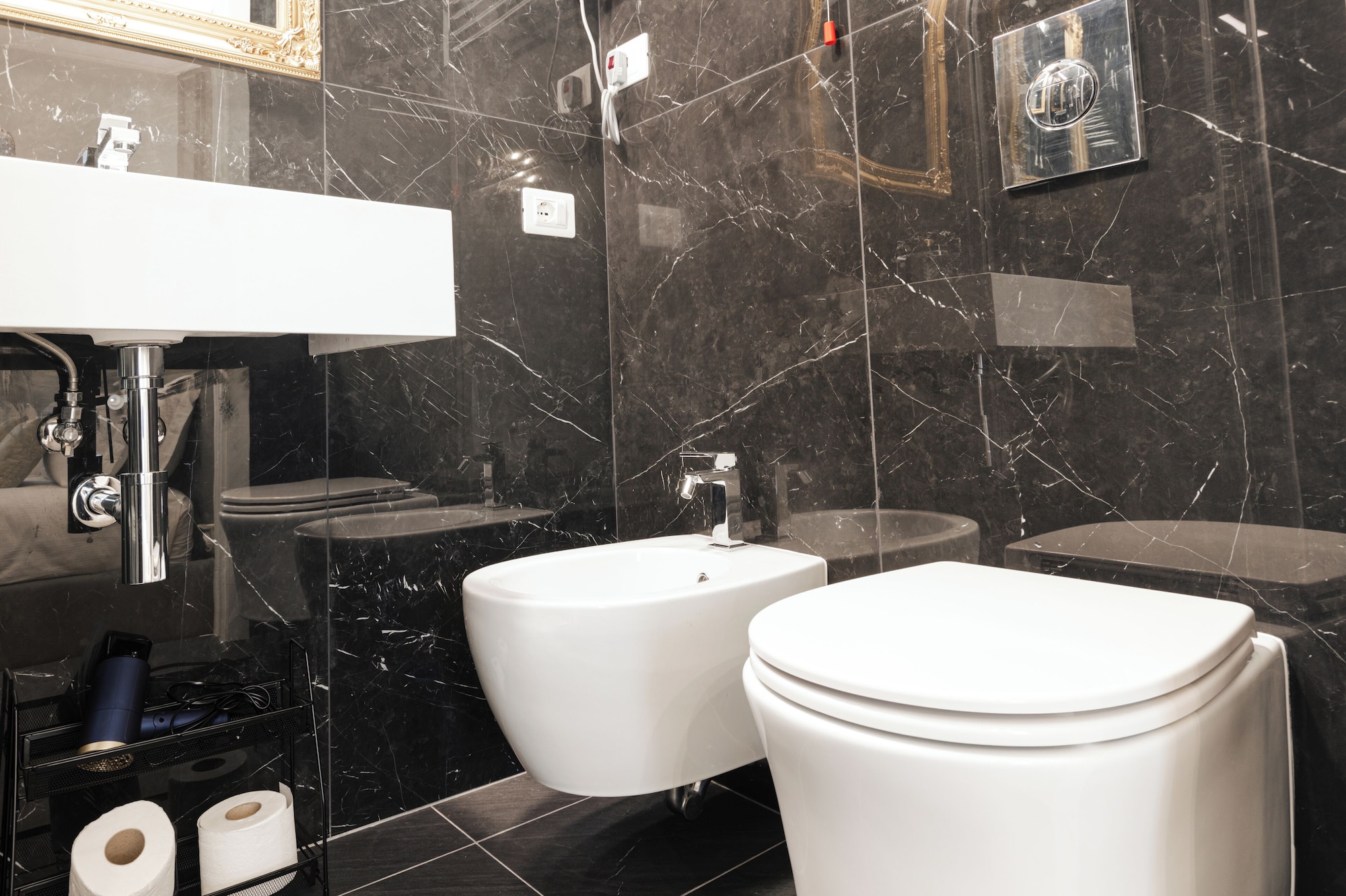 经典客房， 1 张特大床， 无烟房， 独立浴室