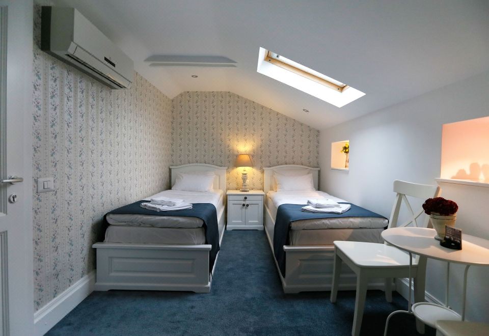 城景经典双床房