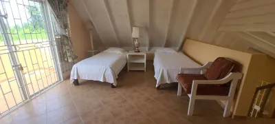 サンフラワー ヴィラ のホテル