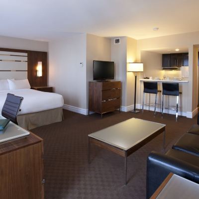 Junior Suite 2 Queen Beds&Sofa Bed Hôtel le Cantlie Suites Promo Code
