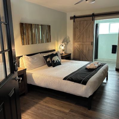 Classic King Room-Mobility Accessible The Jeffrey Hotel Promo Code