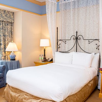 Basic Queen Room Old Mill Toronto Promo Code