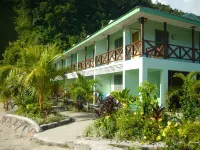 Faofao Beach Fales Hotel a 