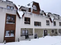 Sky Cabin Apartments - Free Garage Hotels in 