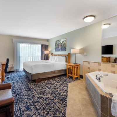 King Room-Non-Smoking Three Bears Resort Promo Code