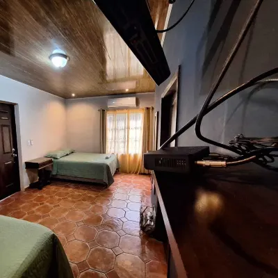 Palmerola Inn Ξενοδοχεία στην πόλη 