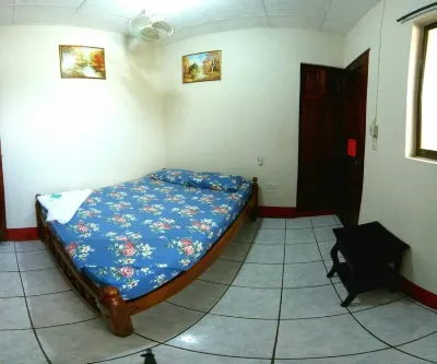 Hostal Brisas y Olas Hotéis em 