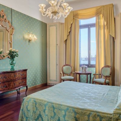Triple Room (Bacino Di San Marco View) Locanda Vivaldi Promo Code