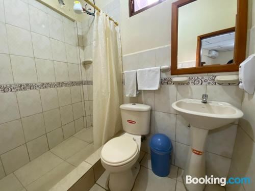 4床女生宿舍房（一张床位）