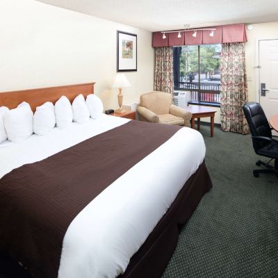 King Room With Accessible Roll-in Shower Red Lion Inn & Suites Missoula Promo Code