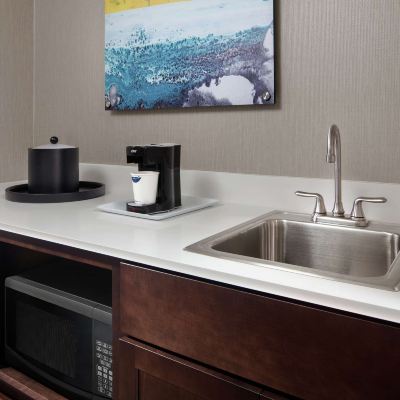 Hearing Accessible Studio Suite With 1 King Bed, Fridge And Microwave-Non-Smoking Hampton Inn & Suites Teaneck Glenpointe, NJ Promo Code