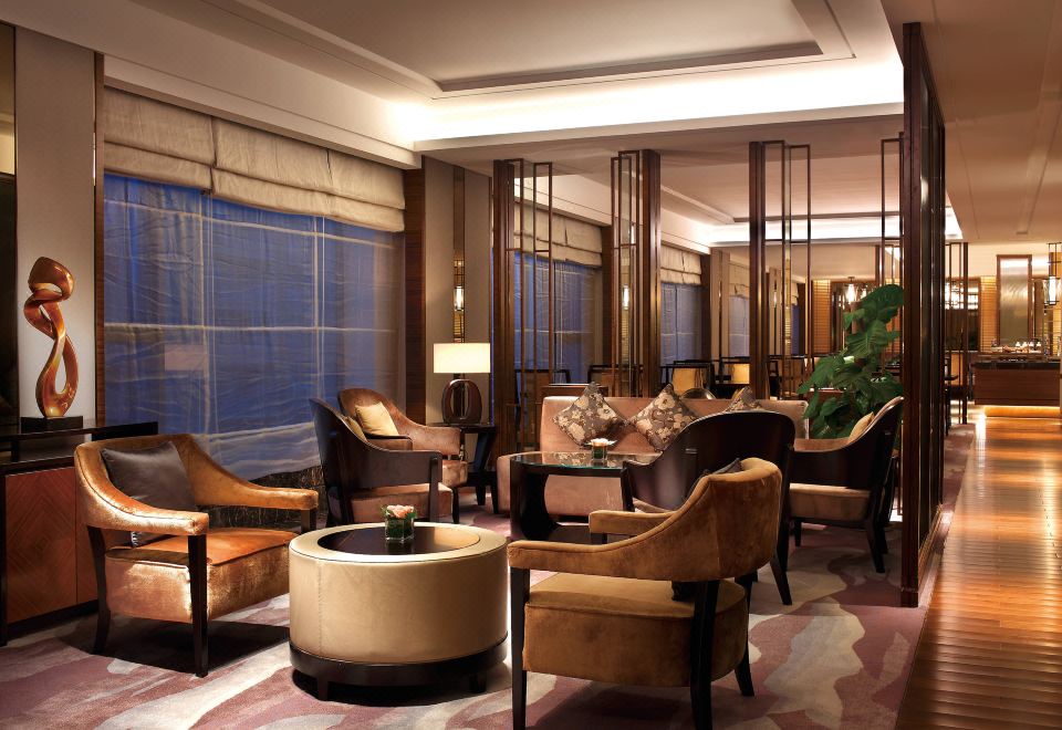 俱乐部豪华大床房