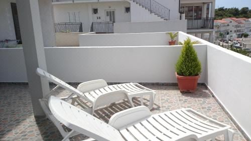 帶露臺的海景一室公寓