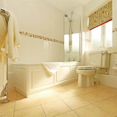 Double or Twin Room, Ensuite (Country)