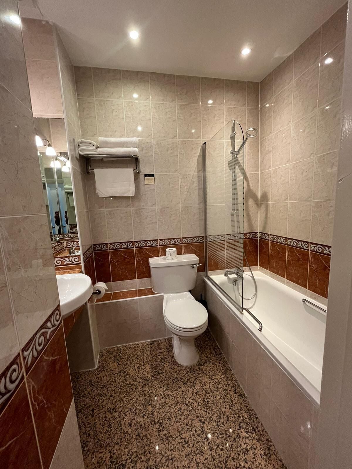 普通套房， 独立浴室