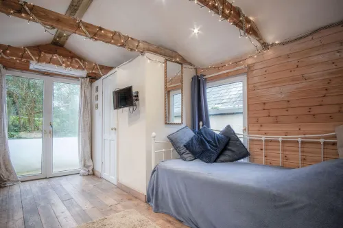 The Lodge - 1 Bedroom - Freshwest Beach Retreat Hotels in Stackpole