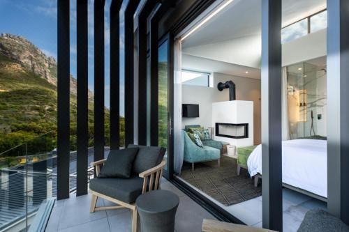 带海景的特大床套房