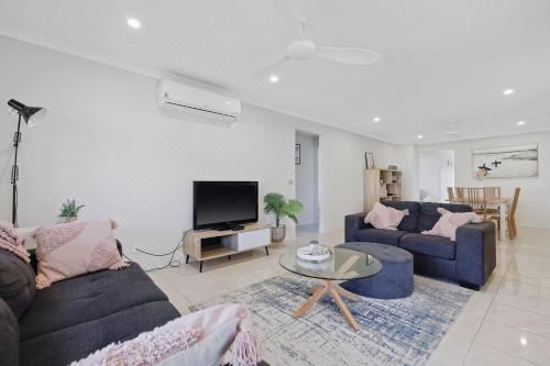 Bay Retreat Three-Bedroom House