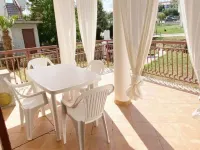 Charming Apartment With Garden Hotéis em Funtana