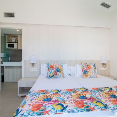 Suite with Terrace and Solarium Hotel Dunagolf Suites Promo Code