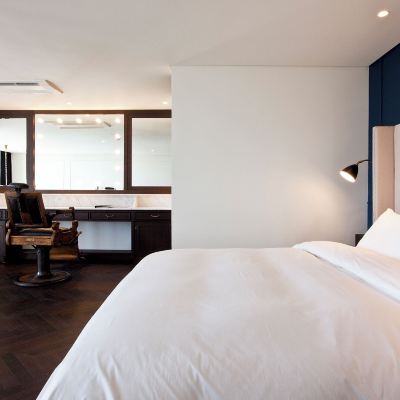 Duplex 2 / Barber Shop 플레이스 캠프 제주 쿠폰