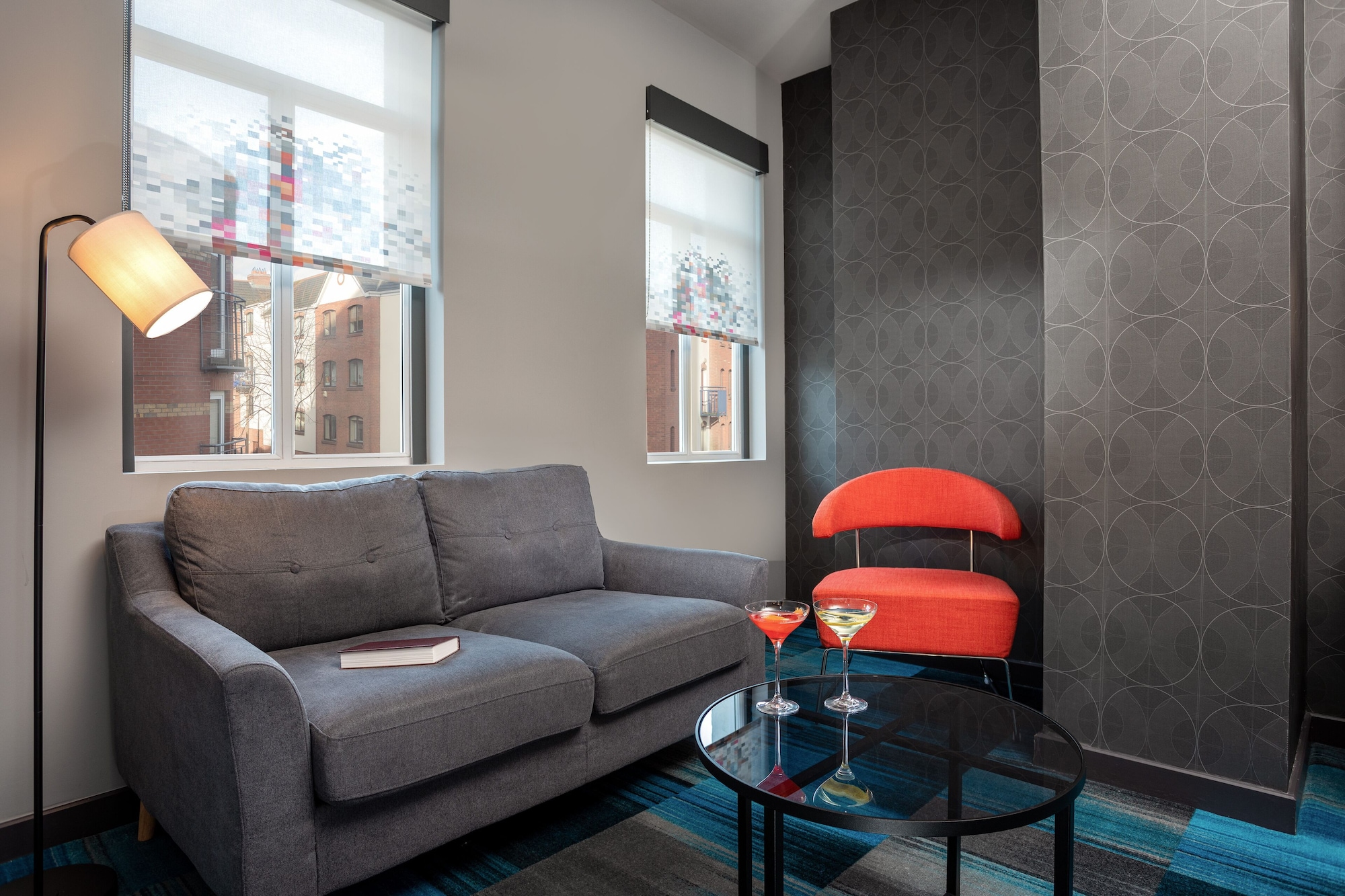 都市两张双人床一室房