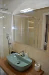 B&B Jolie Center