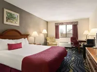 Baymont by Wyndham Logan Hotels in Logan