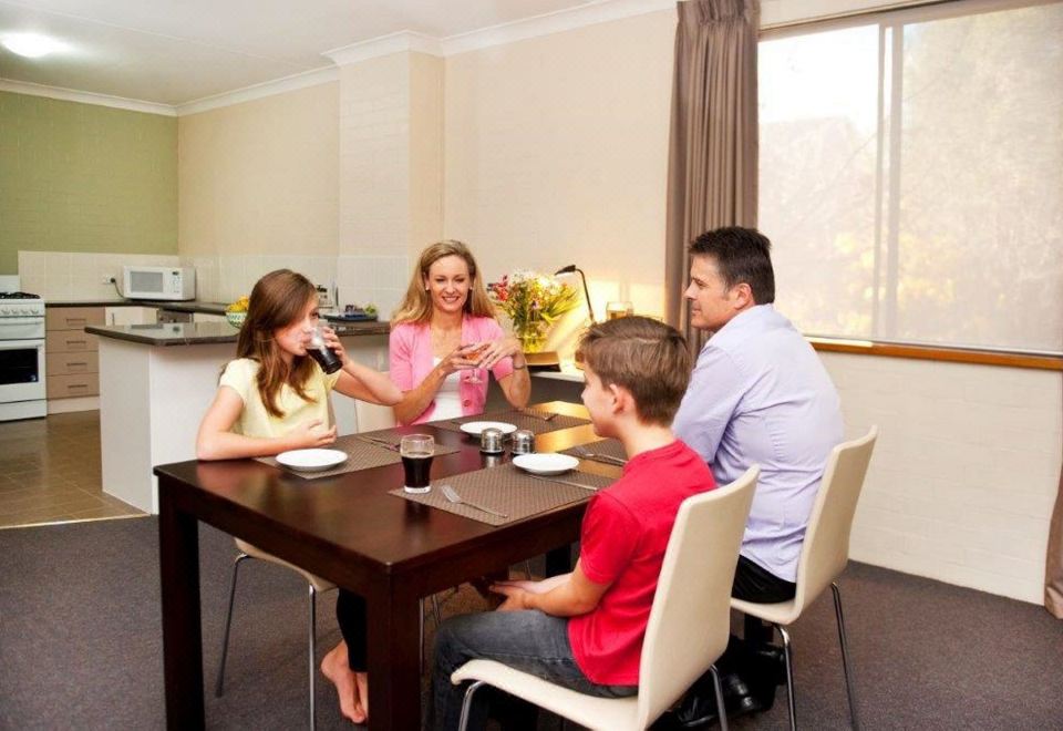 Oxley Court Serviced ApartmentsStandard One-Bedroom Apartment