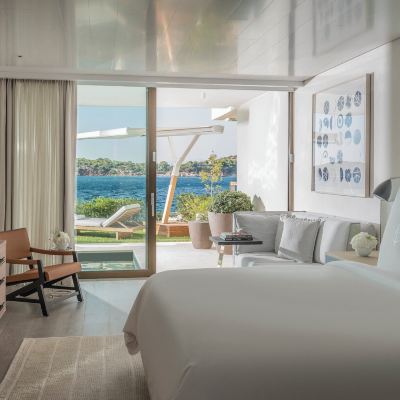 Nafsika Garden Suite with Pool or Sea View Four Seasons Astir Palace Hotel Athens Promo Code