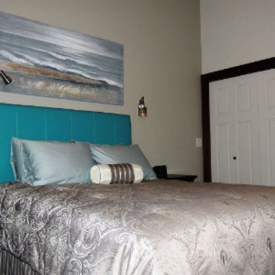 Luxury Suite, Private Bathroom (the Erie) Teerman Lofts Promo Code