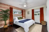 Near UF - Cozy Stay - Kitchen - Washer/Dryer