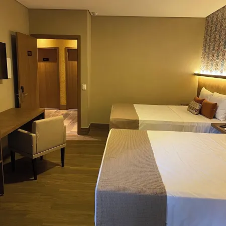Wakanda Hotel Отели в г. Урубупунга