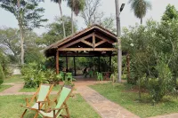 Orchid House: A Comfortable Family Retreat in a Serene Setting 住宿飯店