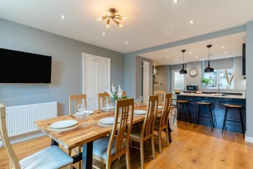 Oldfield House Four-Bedroom House