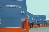 Glossy Luxury Hotel Hôtels à : 