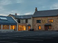 Wainstones Hotel Hotele w: Middlesbrough