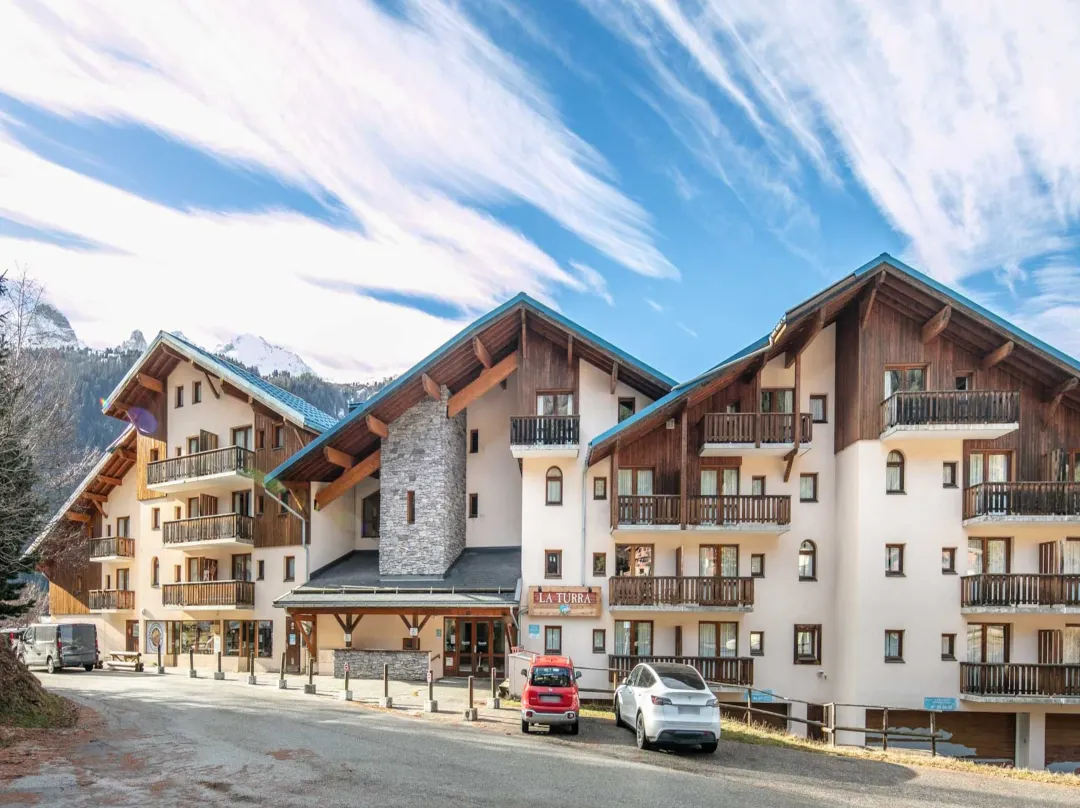 Apartment In France With Pool & Mountain Views - Valfréjus