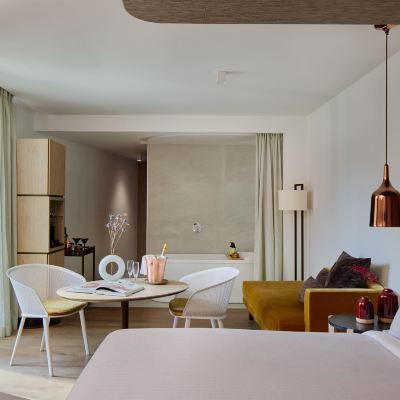 Extra Me+ Junior Suite ME Barcelona Promo Code