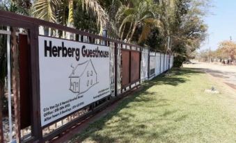 Herberg Guest House & Coffee Shop