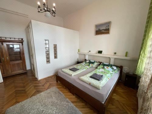 双人房（带独立浴室）