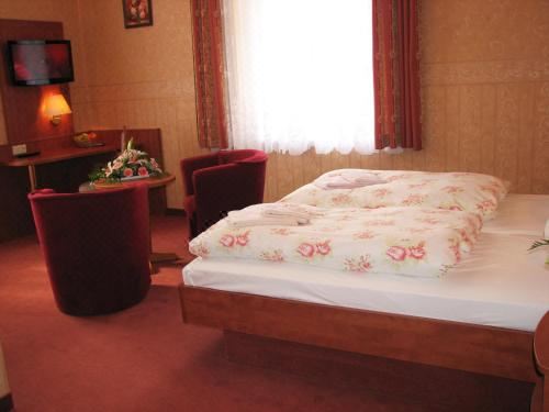 双人房（带独立浴室）