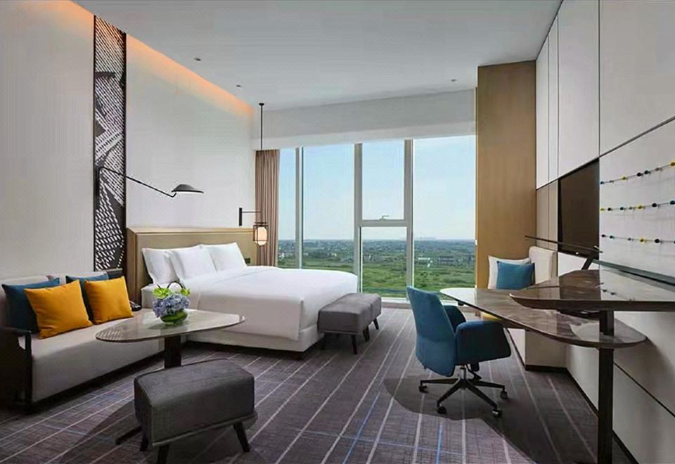 Crowne Plaza QidongSuperior Room (Double Bed)