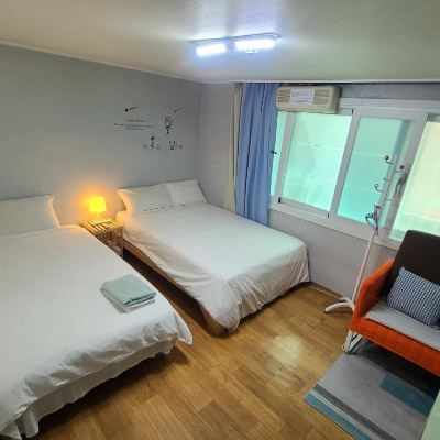 Twin Room with Shared Bathroom Apple Tree Guesthouse Promo Code